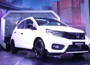 Honda Brio RS: Si Kecil Bertenaga, City Car Favorit Anak Muda!